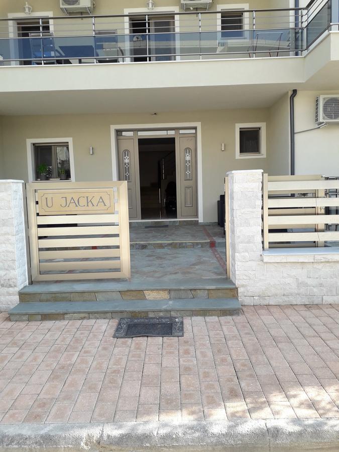 U Jacka Apartment Neoi Poroi Exterior photo